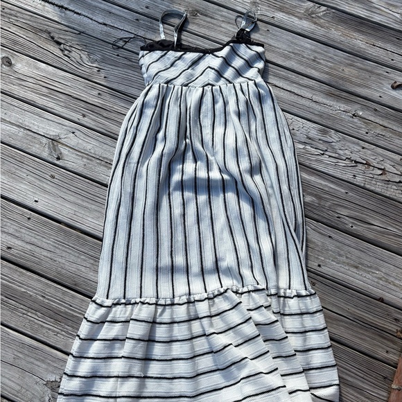 Striped Maxi Dress - Black and White - Picture 3 of 4